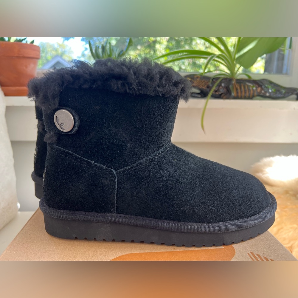 Koolaburra by UGG Jordina Mini Suede Button Boots